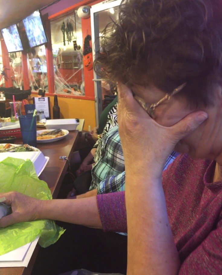 starlingeyed's tweet photo. When I was 11 I told my gramma a story about frogs. She's never forgotten so I got her these. She loved them. #myfirstfan https://t.co/cD7aqd2iO9