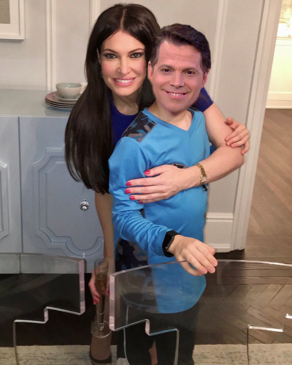 IsItUpOrDown's tweet photo. @PageSix Oh hell yes! I can't wait for @Scaramucci to be on #CBBUS
Fun times ahead!! #LilAnthonyπ
(At least those hands are bigger than Dotards!)ππ https://t.co/jNpk38mfN6