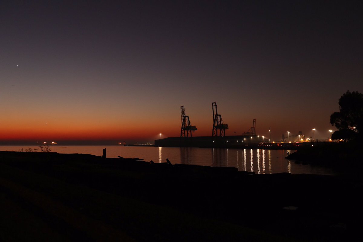 indogpatch's tweet image. Sunrise at warm water cove in Dogpatch. #dogpatch #sunrise