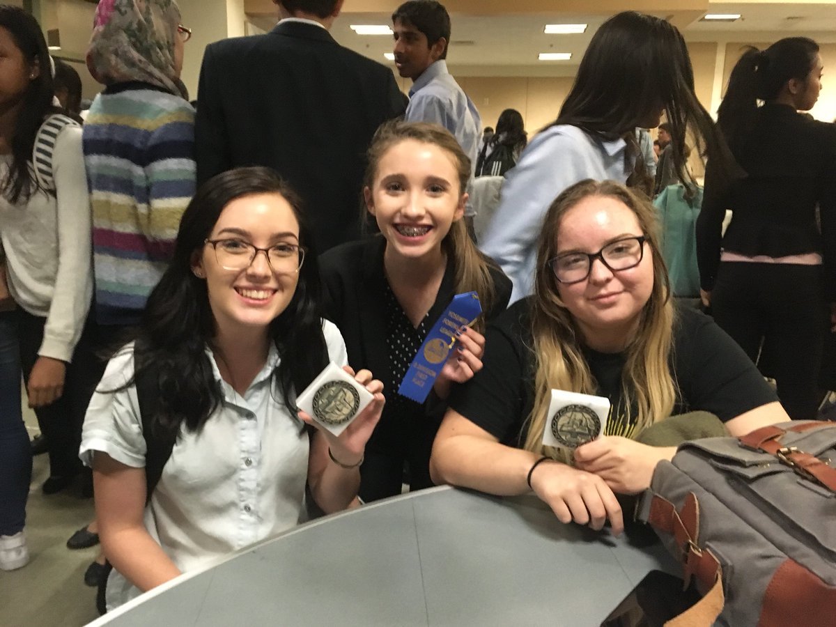 Congrats Dragonz! 1st place Policy and Novice LD at YFL 2! #debatelikeagirl