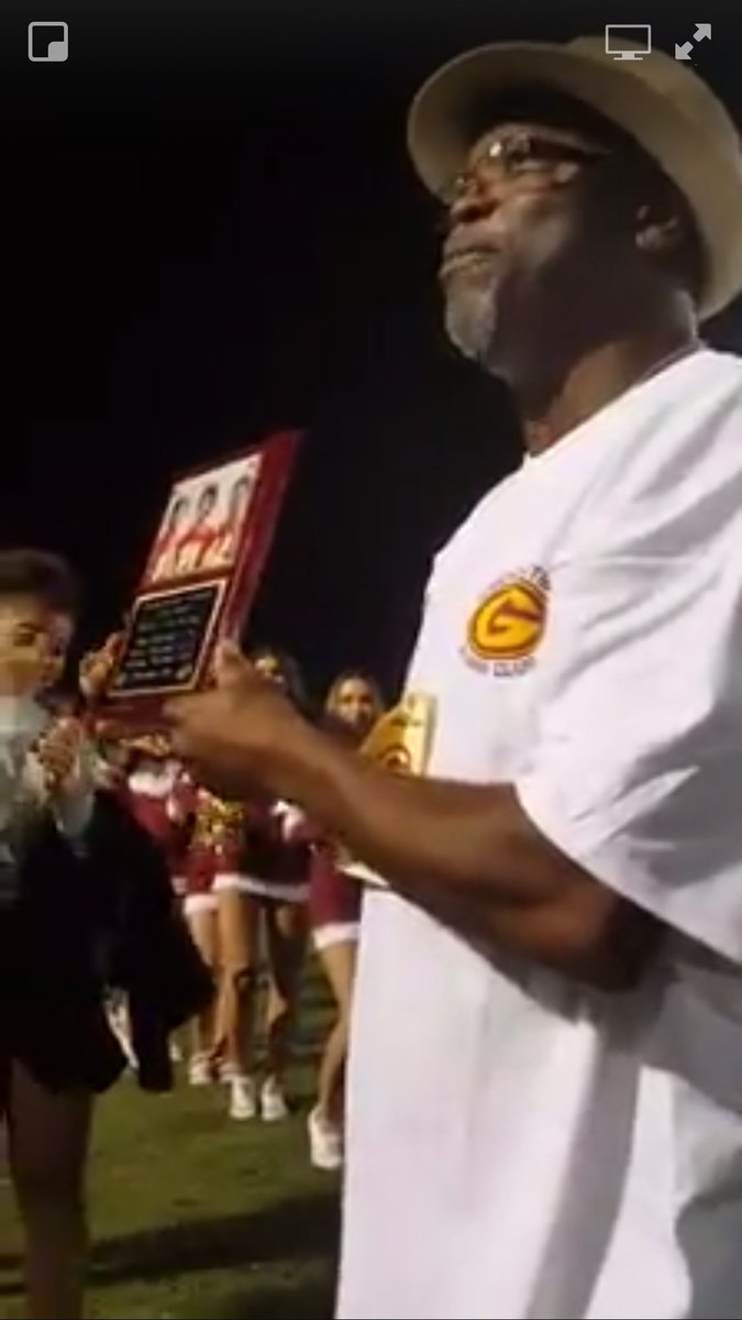 ShannonLaRae's tweet photo. Congratulations Coach Holmes on your induction to Saddleback College Football Hall of Fame! Champions coached by Champions! https://t.co/jVaYgHTqNV