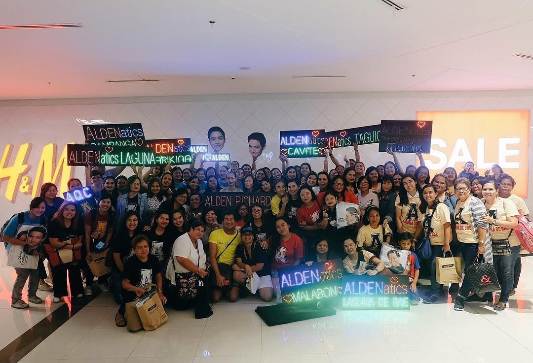 che_villafuerte's tweet photo. We are the Biggest Group  yesterday's Neozep event. NAKITA NYO BA? Lahat yan bumili at hindi libre. We do it #pordalab
@Neozep_PH https://t.co/J2rFpS3lpf