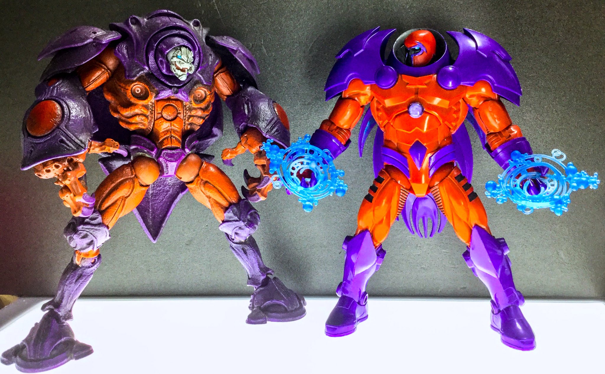 オンスロート フィギュア ビルド マーベルレジェンド トイビズ