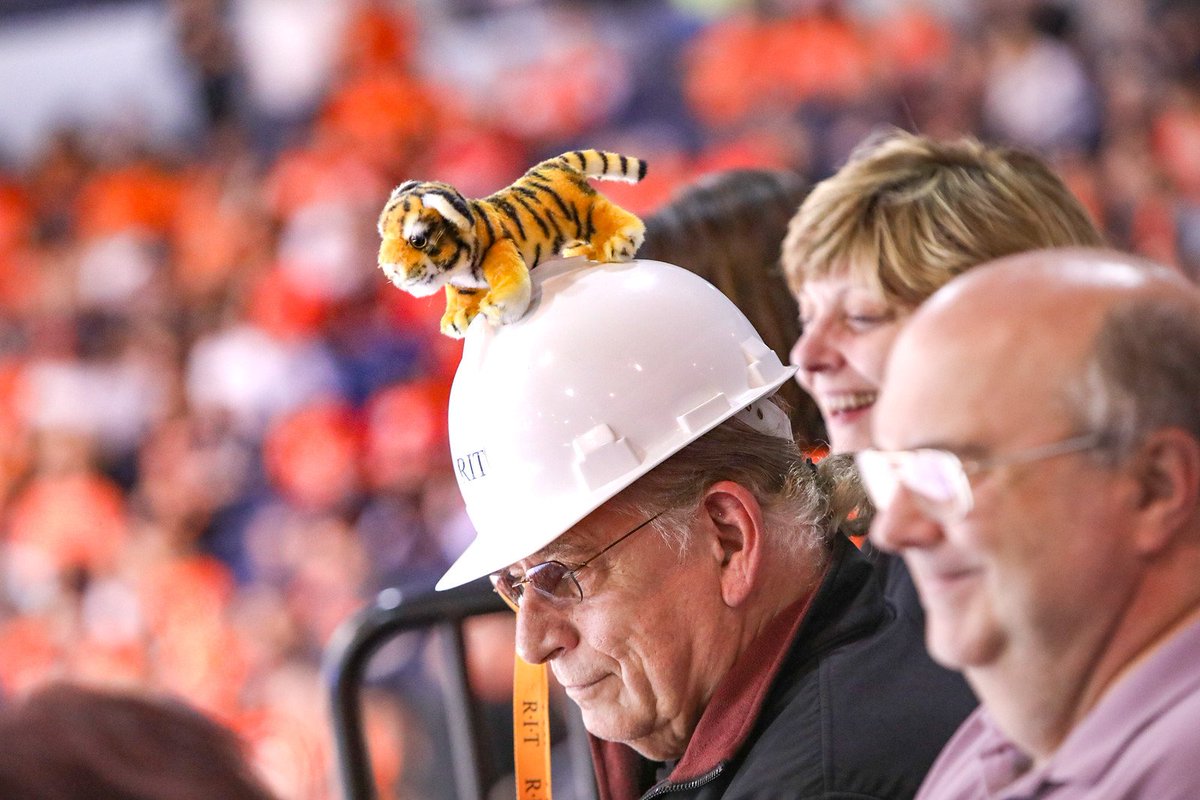 RITtigers's tweet photo. #RIT took over @BlueCrossArena tonight. Our cameras were everywhere. #RITBCW https://t.co/7wzpEQF2bw