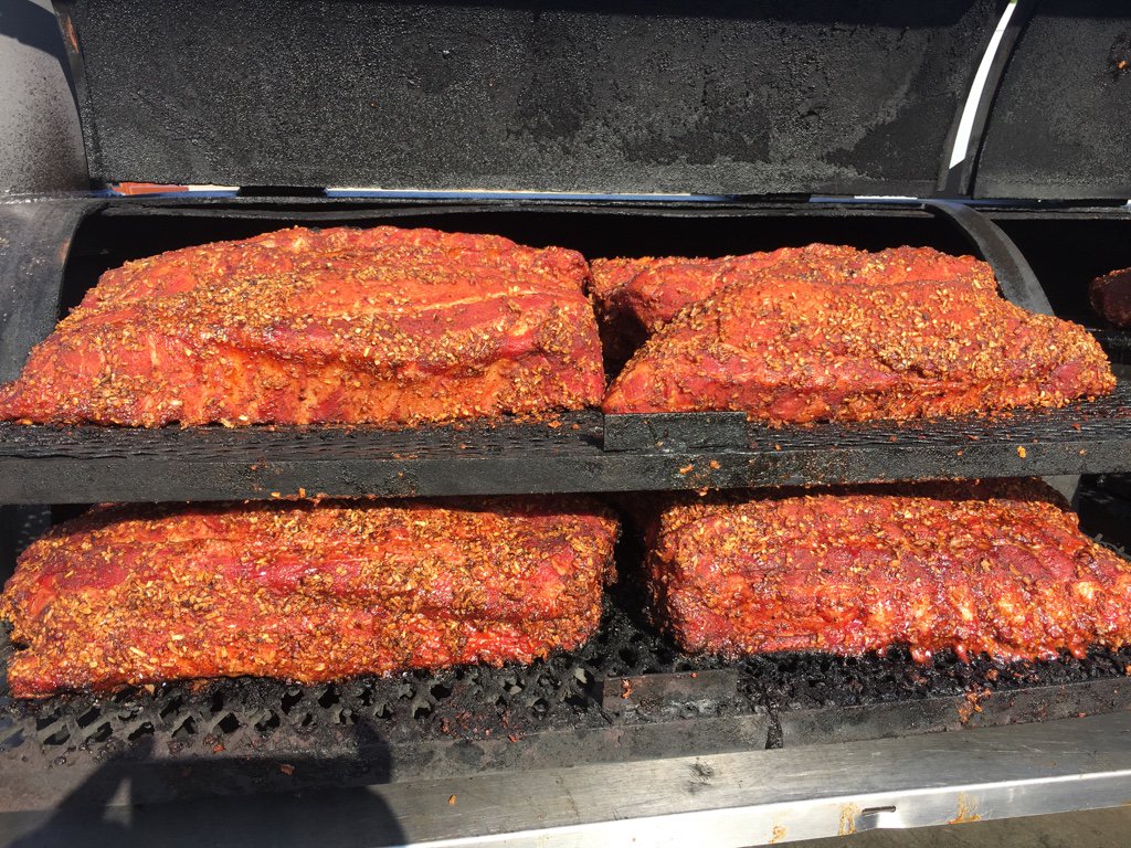 ahicktiger's tweet photo. It’s been a long day. Some of Spiro’s awesome seniors and our local bus driver/rib smoker put out 200+ racks today. #6AMStartTime https://t.co/L752WHM1UP