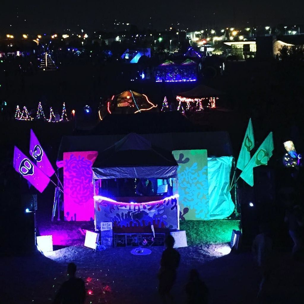 dionysus_dreams's tweet photo. Had an epic set at the #ArtCarBusStop stage at the #BurningMan #LADecompression #LADCom https://t.co/3iEjvpS6Ox