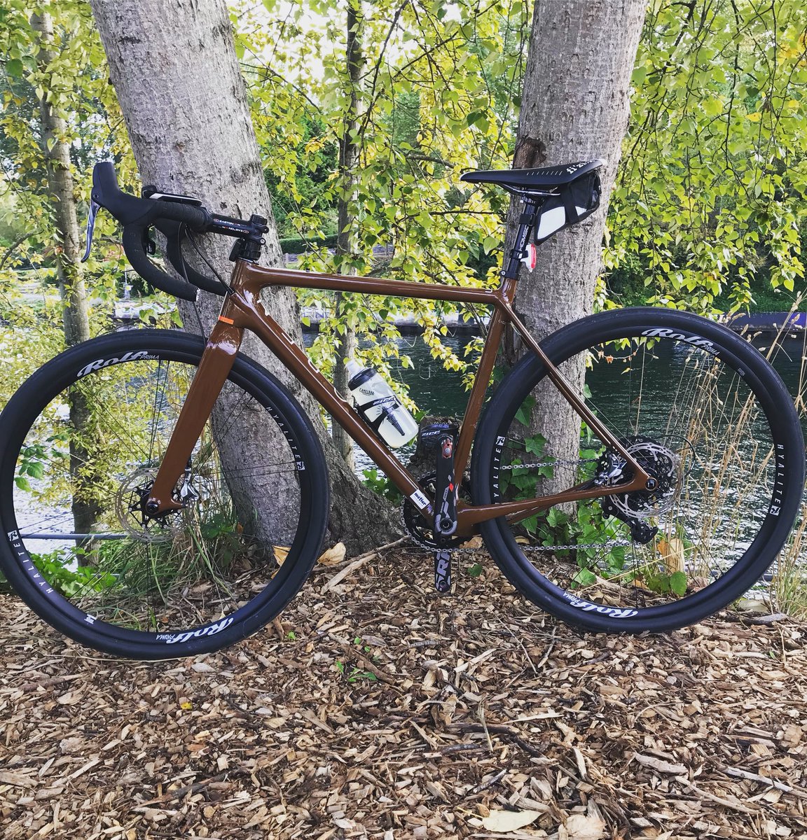 robgoldberg's tweet photo. #offroading on my new #opencycle #sweetride by @metierseattle #MetierSeattle #gravelbike #stabthebeast @opencycle #gravelgrinding https://t.co/S7L1oClV77