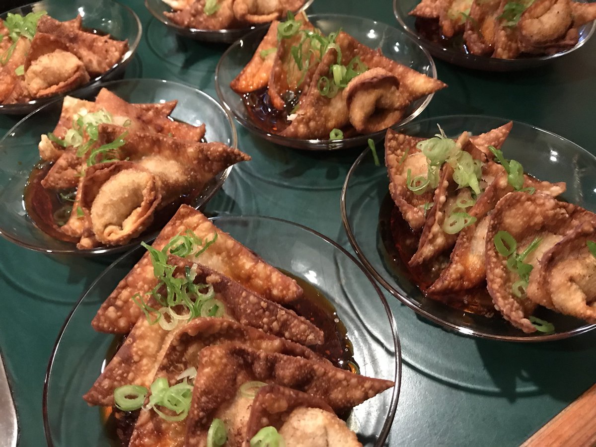 SchadenJake's tweet photo. Ended up frying the wontons because they stuck together and tore (rookie move on my part.) Think they turned out well regardless! https://t.co/a7BPzo3vDV