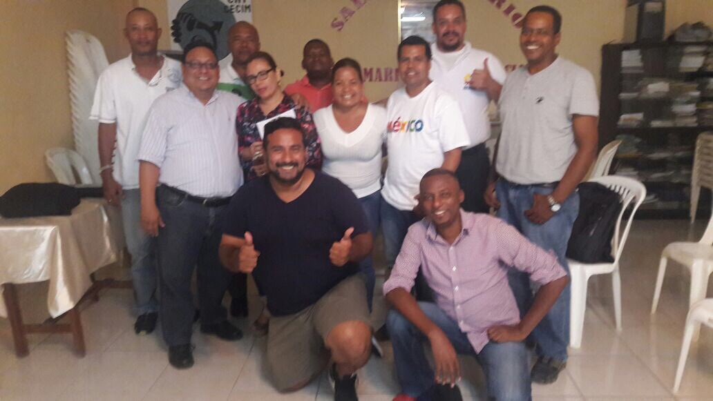 Finfi2019's tweet photo. Conversando con buenos amigos, sobre las preguntas de la consulta popular https://t.co/7OIE6T5kDR
