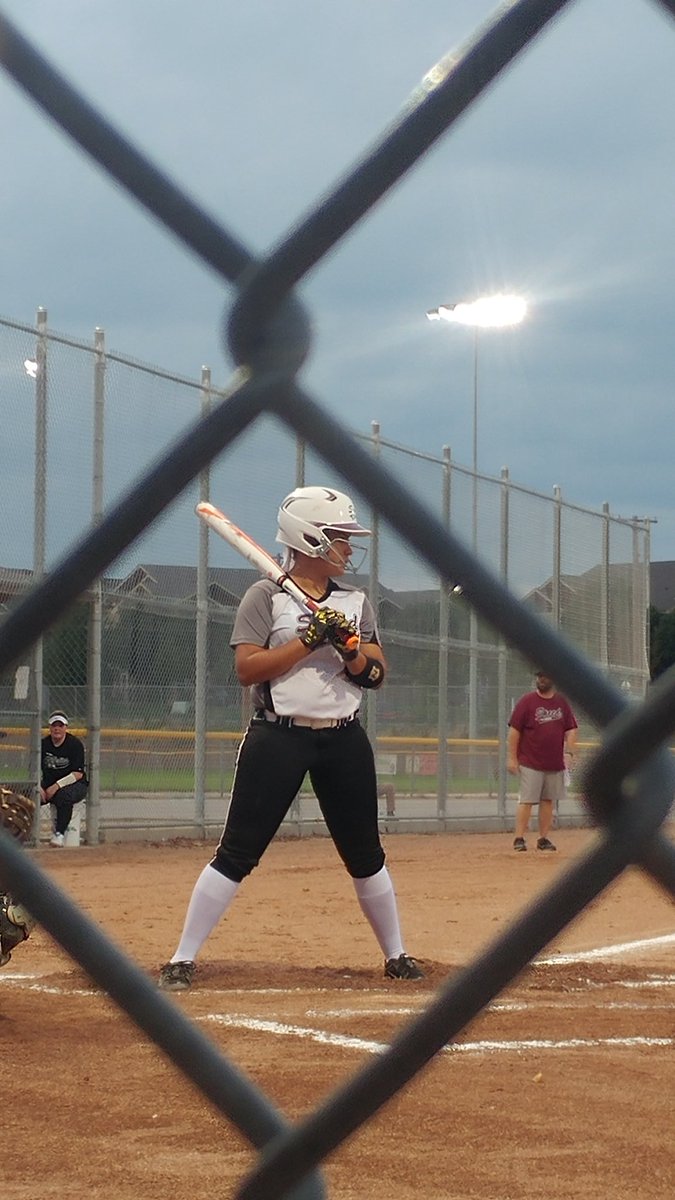 1Beachgirl2day's tweet photo. #MSPFALLSHOWCASE lovin some evening softball KC Speed let's go! F#6 BValley https://t.co/8gzXSMY9H7