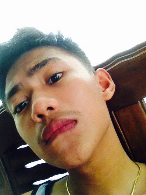 jonel_anchovas's tweet photo. Ayun nabaliw na lang bigla ๐ #chromefilter https://t.co/yIwcnvFPJb