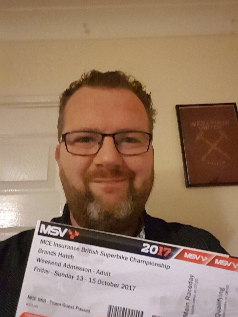 totalplumbinguk's tweet photo. Right then, let's go see what VIP at the British Super Bikes is all about then!! 😎🍻🤘🏍
See you soon @JGSpeedfitKawa 
#TeamGreen #BrandsHatch https://t.co/U4vlN74dSb