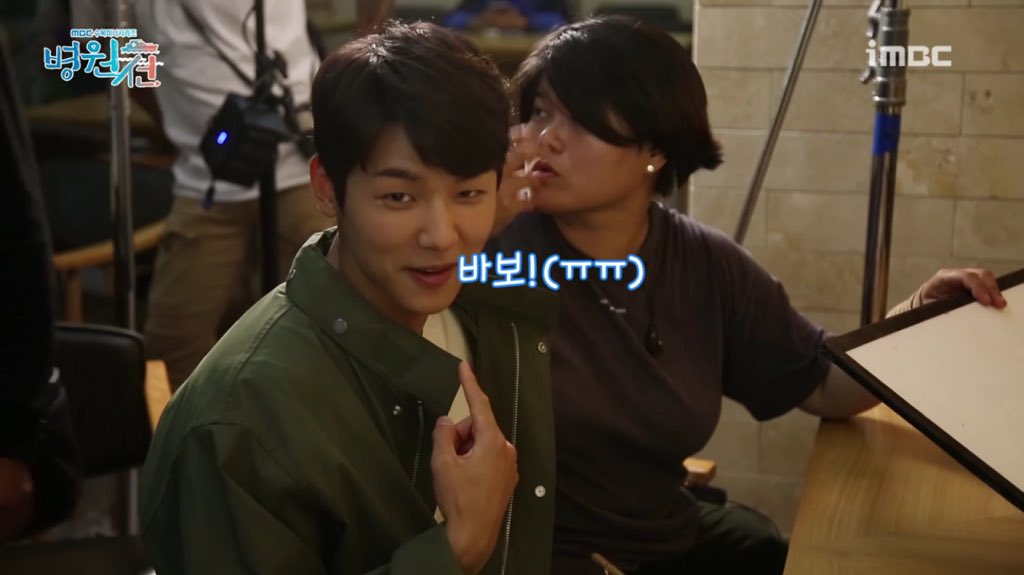 DMJm3s6UMAEG-xt.jpg:large