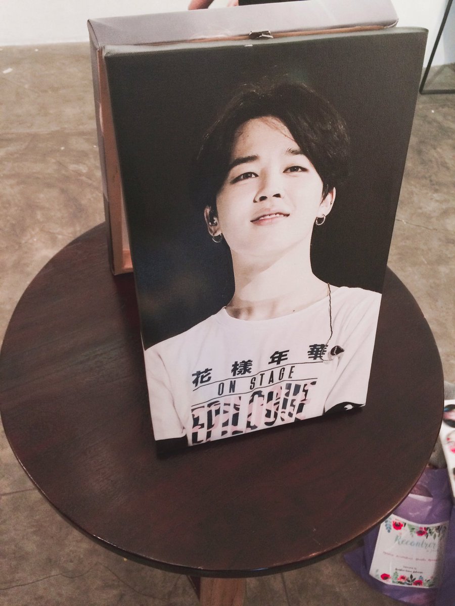 kumursoju's tweet photo. thanks for the greatest exhibition🙆💕 @_RECONTRER #RecontrerinJakarta https://t.co/cMN4gDNEsA