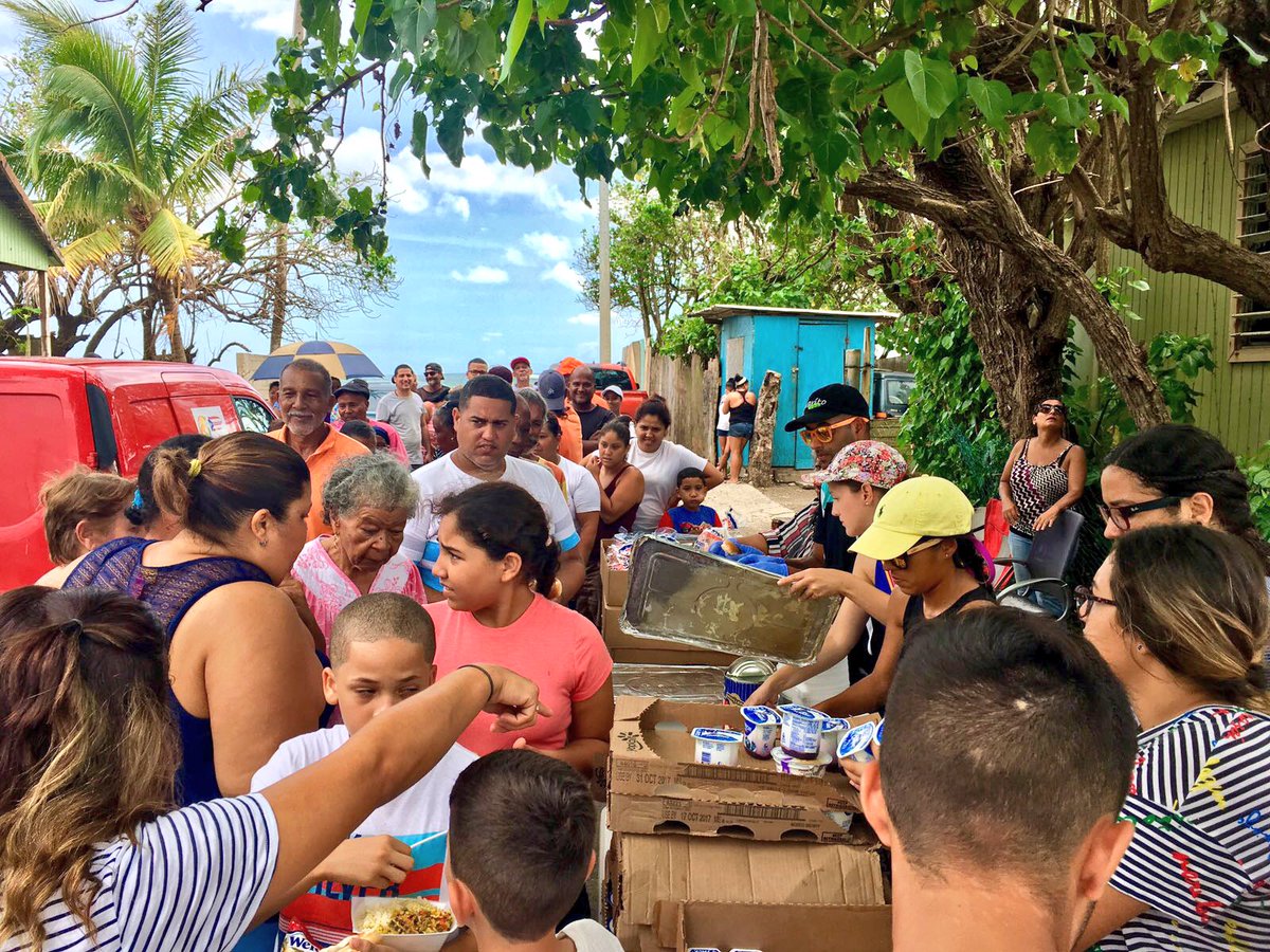 chefjoseandres's tweet photo. This is why we are here. #ChefsForPuertoRico 🇵🇷 https://t.co/Y4YG4cRWbz