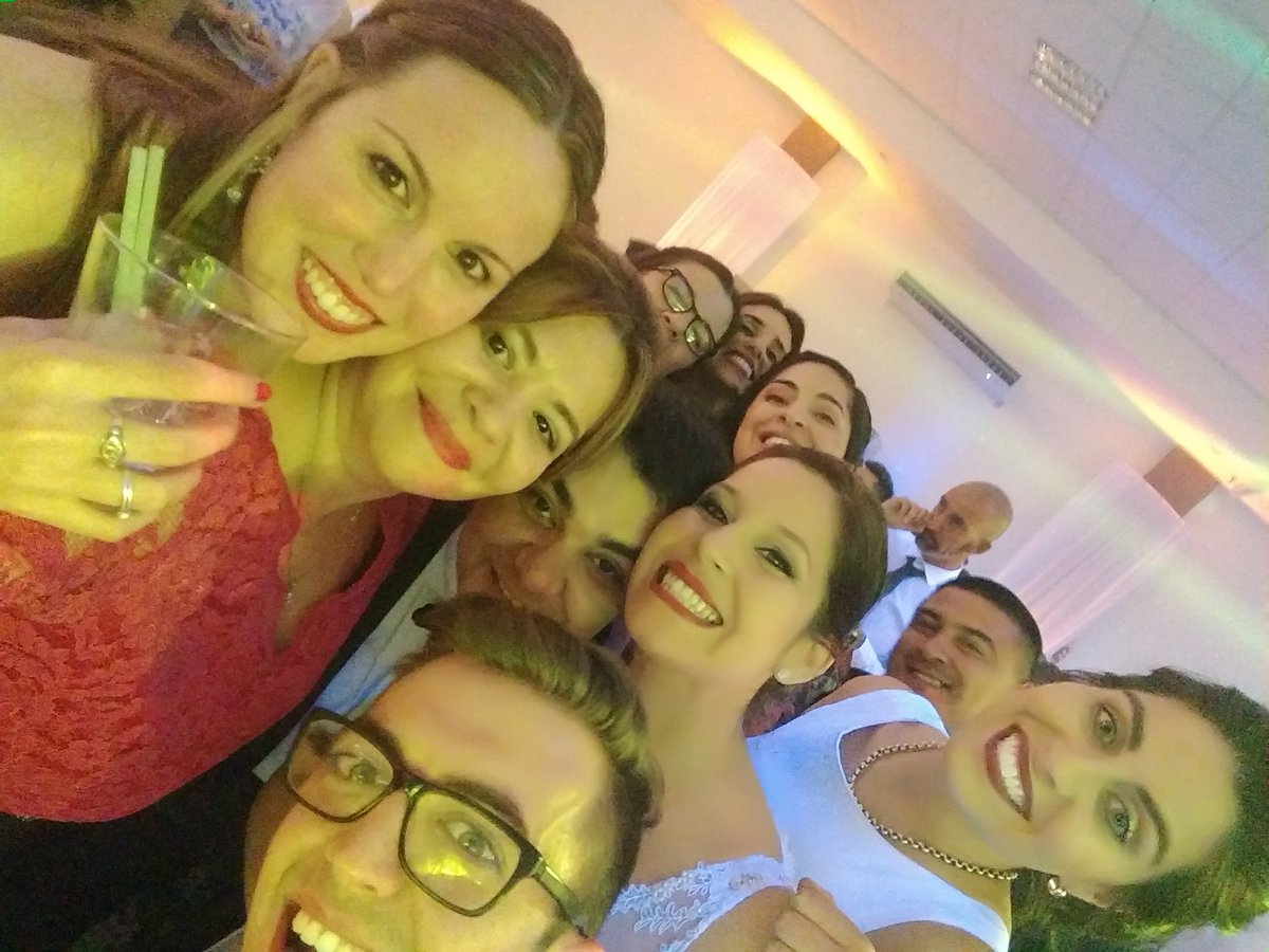 sol_poggio's tweet photo. #AntoYGayo 👰♥️🤵 https://t.co/1Der25qKE9