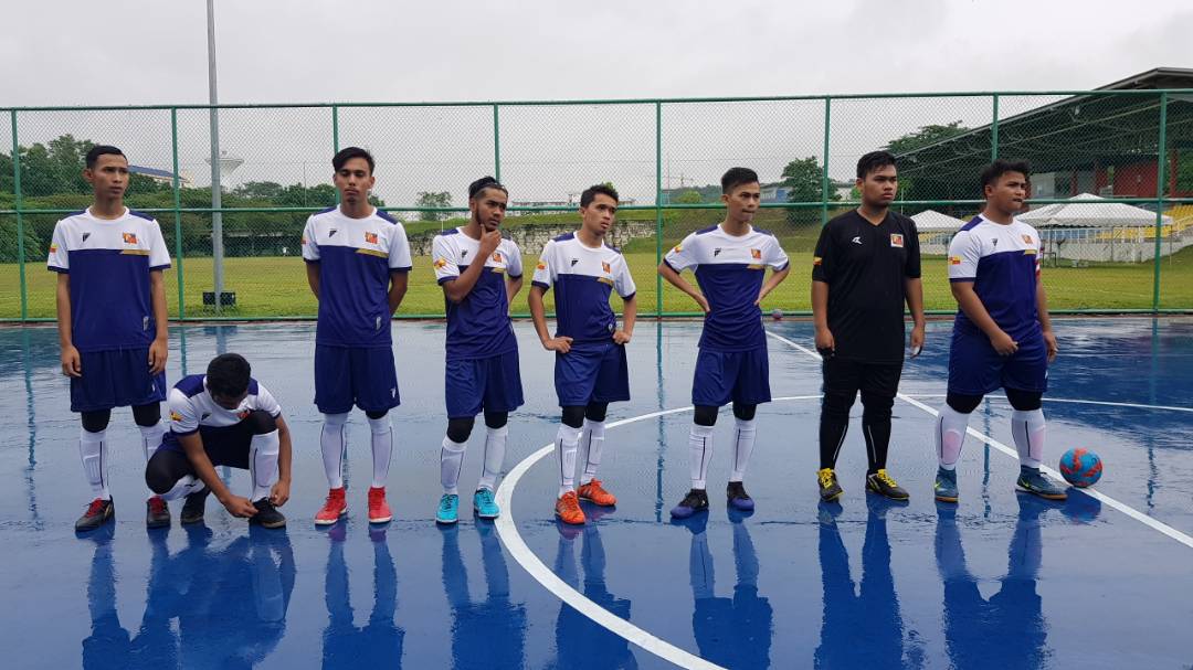 irsyadarif21's tweet photo. Semi final dan final menanti. #KPMBeranang #sukipma #futsal https://t.co/I7hmjwzklz