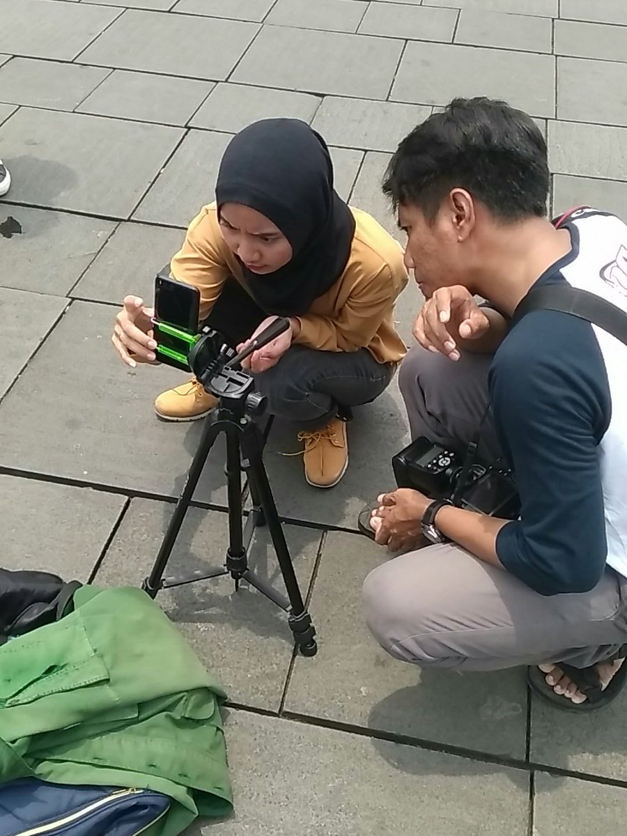 LevitasiHore's tweet photo. Lagi mau cobain foto 360 nih. Penasaran hasilnya. Hehe https://t.co/suUbeimQ2i