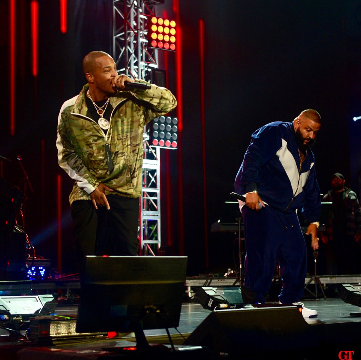 Tip's tweet photo. Me &amp; @djkhaled Doing it For Puerto Rico🇵🇷!!!! #SomosUnaVoz https://t.co/kdijFHcJjc