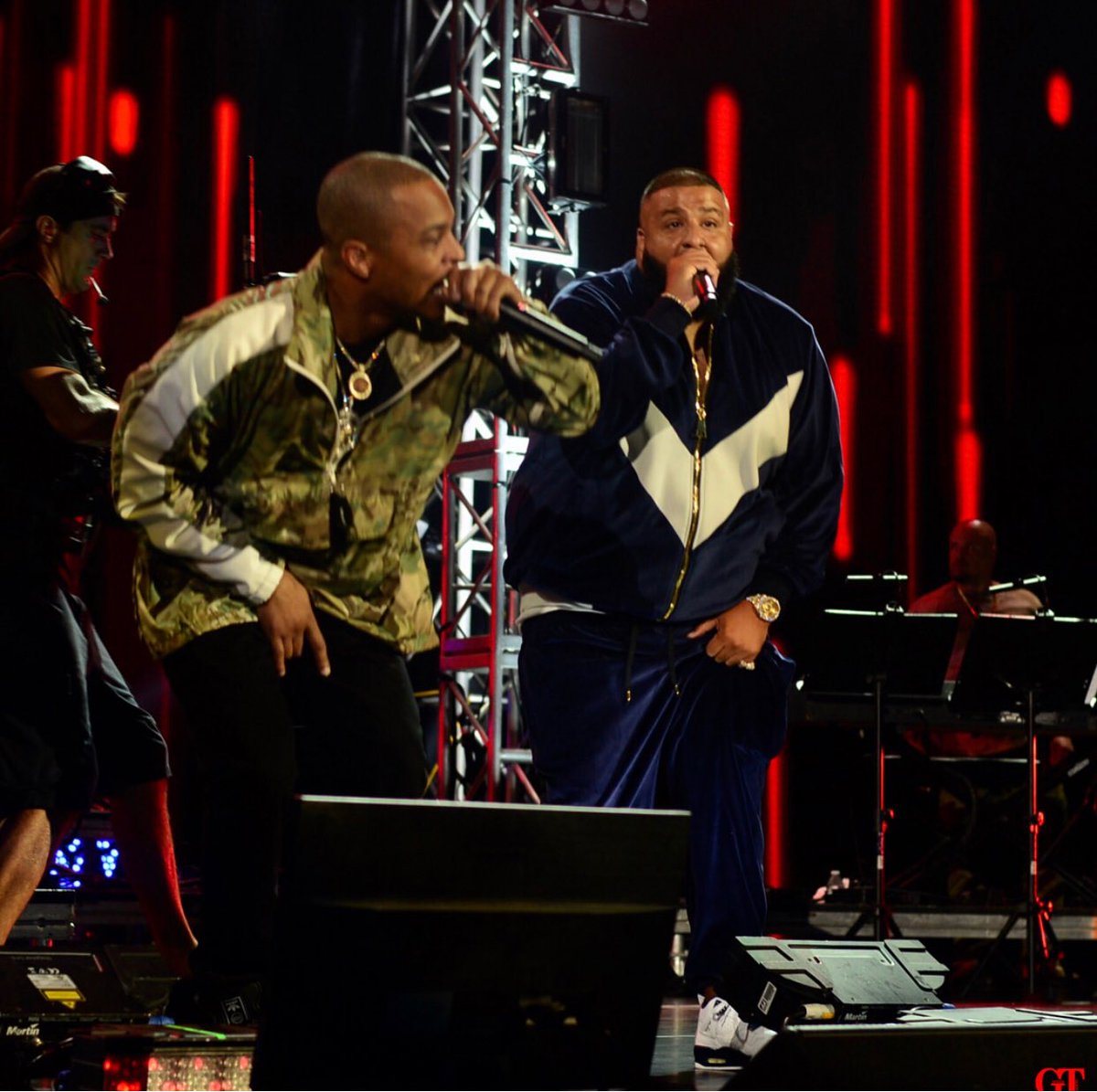 Tip's tweet photo. Me &amp; @djkhaled Doing it For Puerto Rico🇵🇷!!!! #SomosUnaVoz https://t.co/kdijFHcJjc