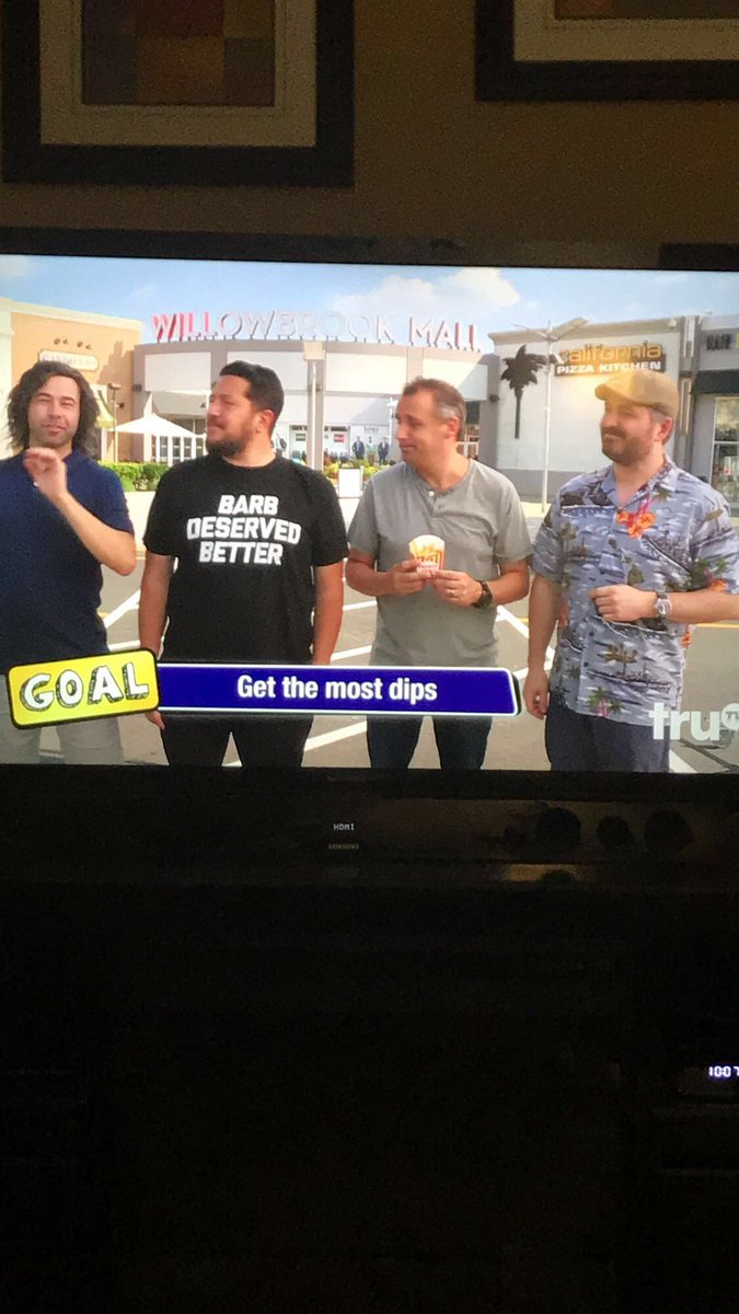 Fluffigurl84's tweet photo. @truTVjokers know what’s up!! #BarbLivesMatter #StrangerThings https://t.co/GzvaUD5uQI