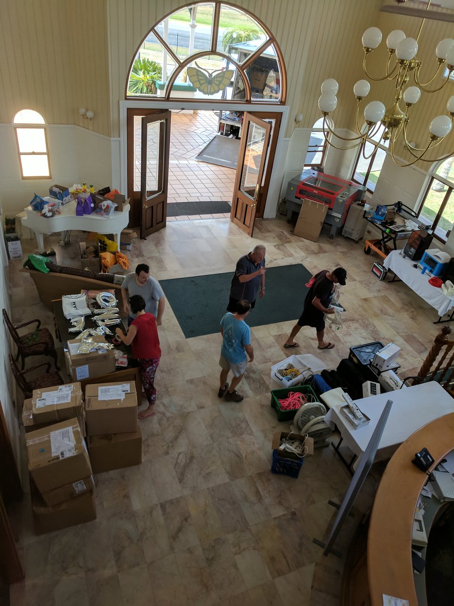 nickyringland's tweet photo. Setting up #TechInTheTropics Looking forward to tomorrow's conference! @qsite @AusCompAcademy https://t.co/AA99dOGJLe