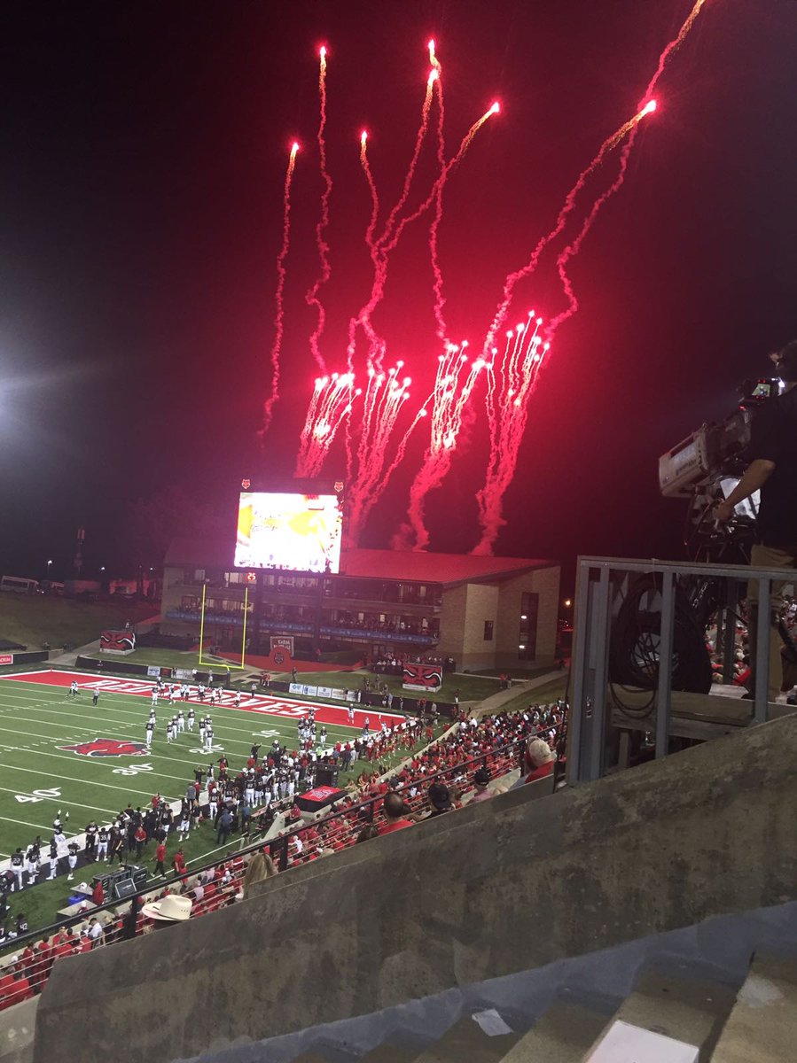 OyeronkeAfolabi's tweet photo. #RGMCombs #best-weekend so far in jonesboro# what an awesome experience...to crown it all red-wolves won https://t.co/H1XQQiByUV