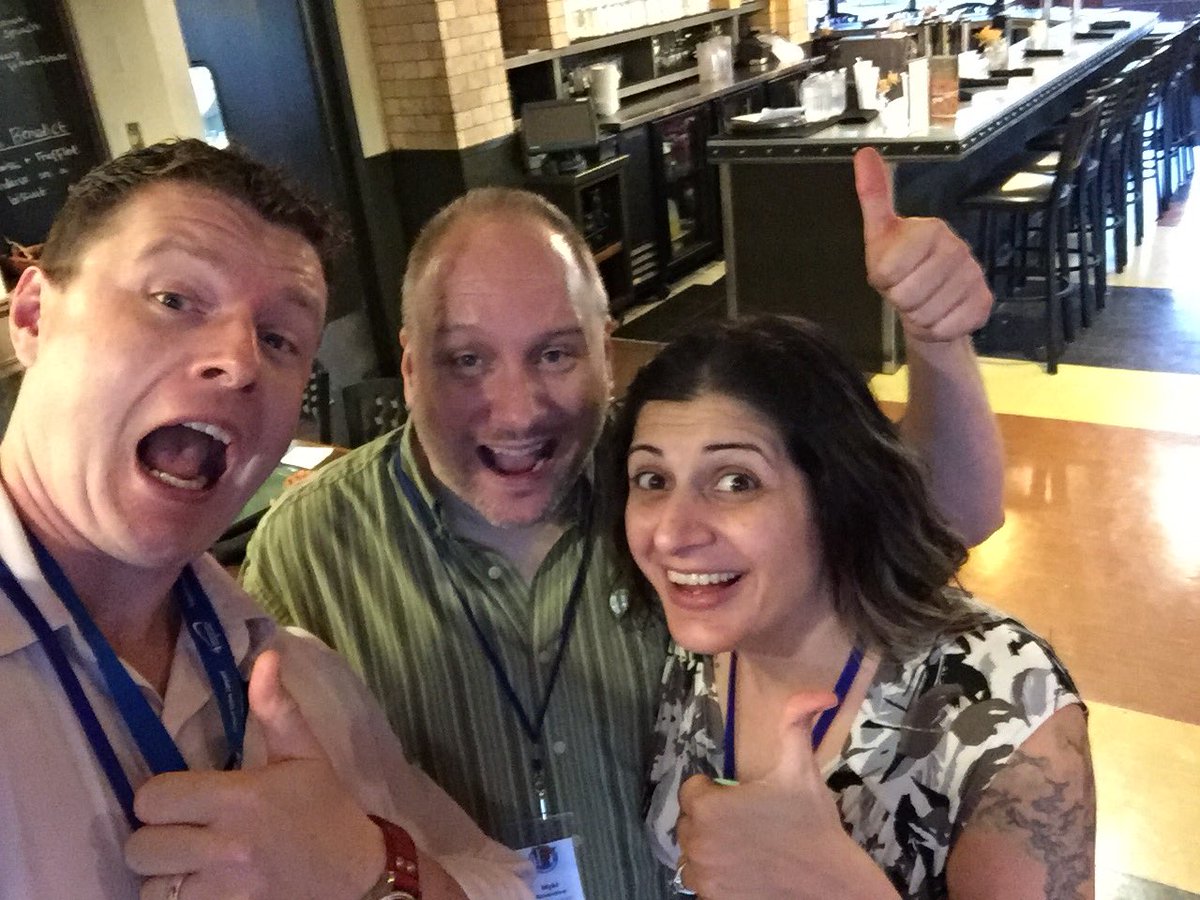 GabrielSkelly's tweet photo. Time to relax after an amazing #MnBlogCon @MNBlogCon myklroventine @JenJamar https://t.co/ljHYMoJaHQ