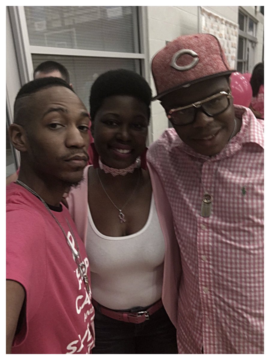RighteousRJ's tweet photo. RIGHTEOUS RJ/ AIKEN SCHOOL OF BARBERING #fashionshow #active #sacrifice #lit #grinding #BreastCancerAwareness #purpose #loveandrespect #one https://t.co/WG5TiyrnPV
