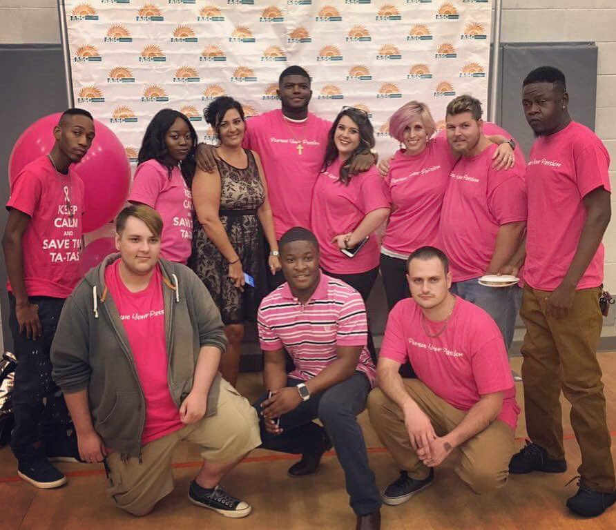 RighteousRJ's tweet photo. RIGHTEOUS RJ/ AIKEN SCHOOL OF BARBERING #fashionshow #active #sacrifice #lit #grinding #BreastCancerAwareness #purpose #loveandrespect #one https://t.co/ShNKKspxDN