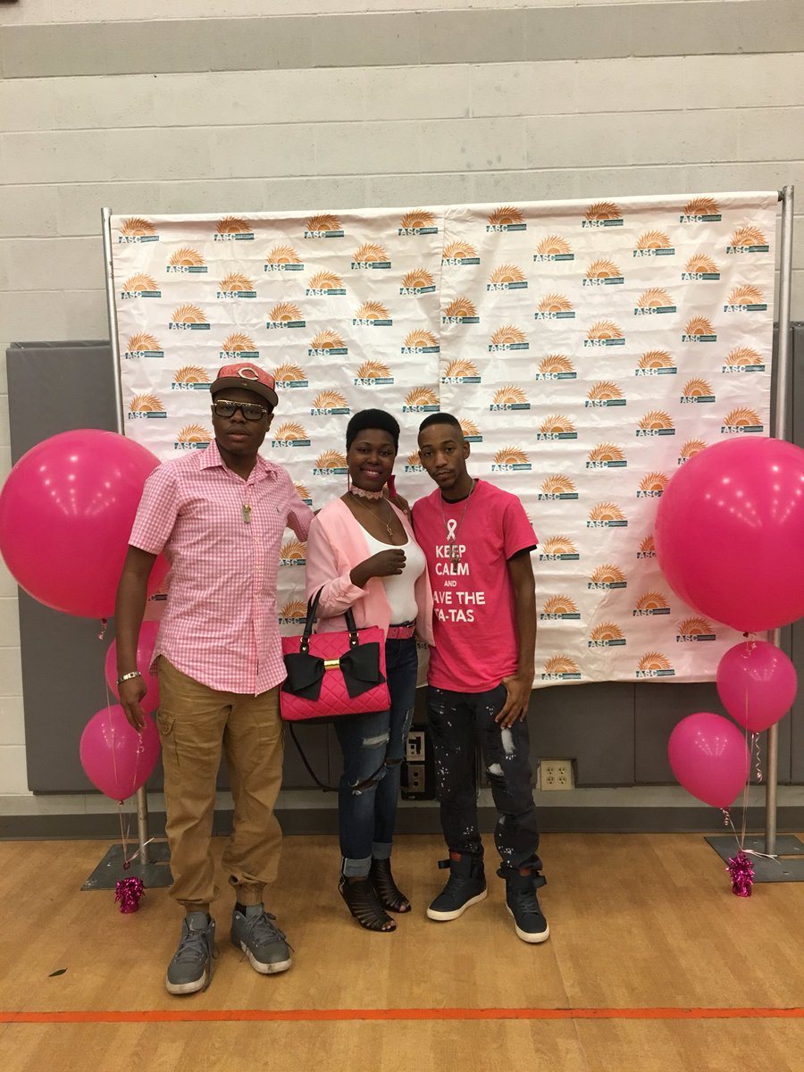 RighteousRJ's tweet photo. RIGHTEOUS RJ/ AIKEN SCHOOL OF BARBERING #fashionshow #active #sacrifice #lit #grinding #BreastCancerAwareness #purpose #loveandrespect #one https://t.co/dMQw6nrZRG