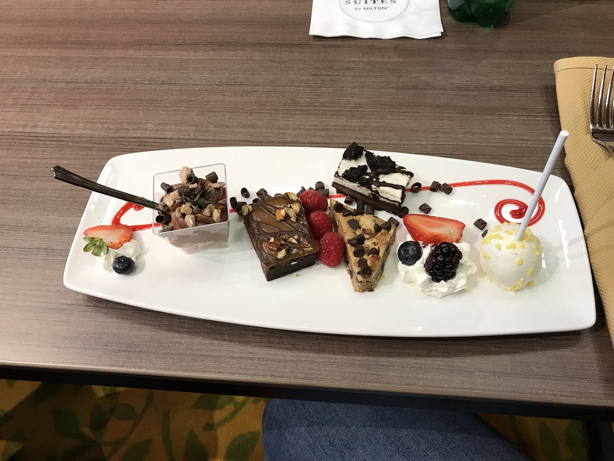 vertigirl73's tweet photo. @EmbassySuites thanks for a great conference! Food was delicious, venue was perfect, staff was excellent, rooms are exceptional!#COCALCON17 https://t.co/vYJes1IFCX