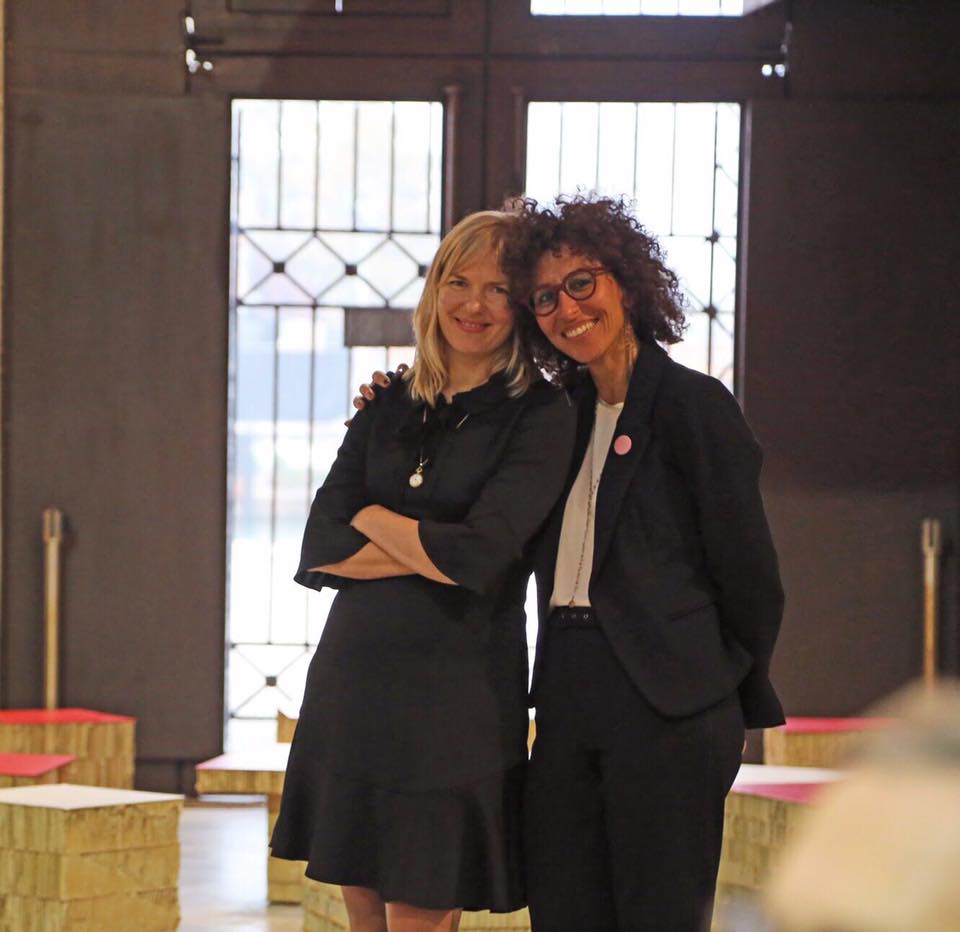 InfoPerformant's tweet photo. Ideatrici del metodo #flowknow: @AnjaPuntari e @NAVACRISTINA, orgogliose dell'esperienza a @la_Biennale con il workshop "Sento dunque posso" https://t.co/BiNfJBZVTn