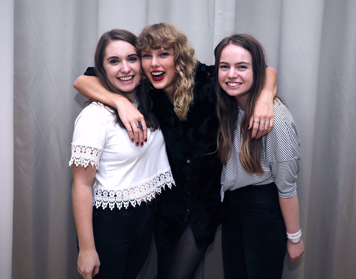 charliiee__d's tweet image. WHAT IS LIFE!!