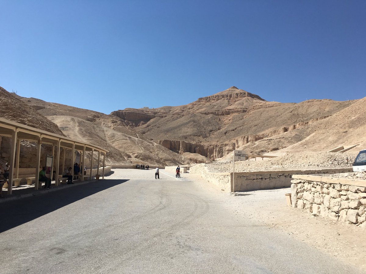 Journeyalacarte's tweet photo. As part of their #viptrip with @AKTravel_UK Mel &amp; Sarah explored the #valleyofthekings &amp; #templeofhatshepsut #exploreegypt #ThisIsEgypt https://t.co/09jiVntuhw