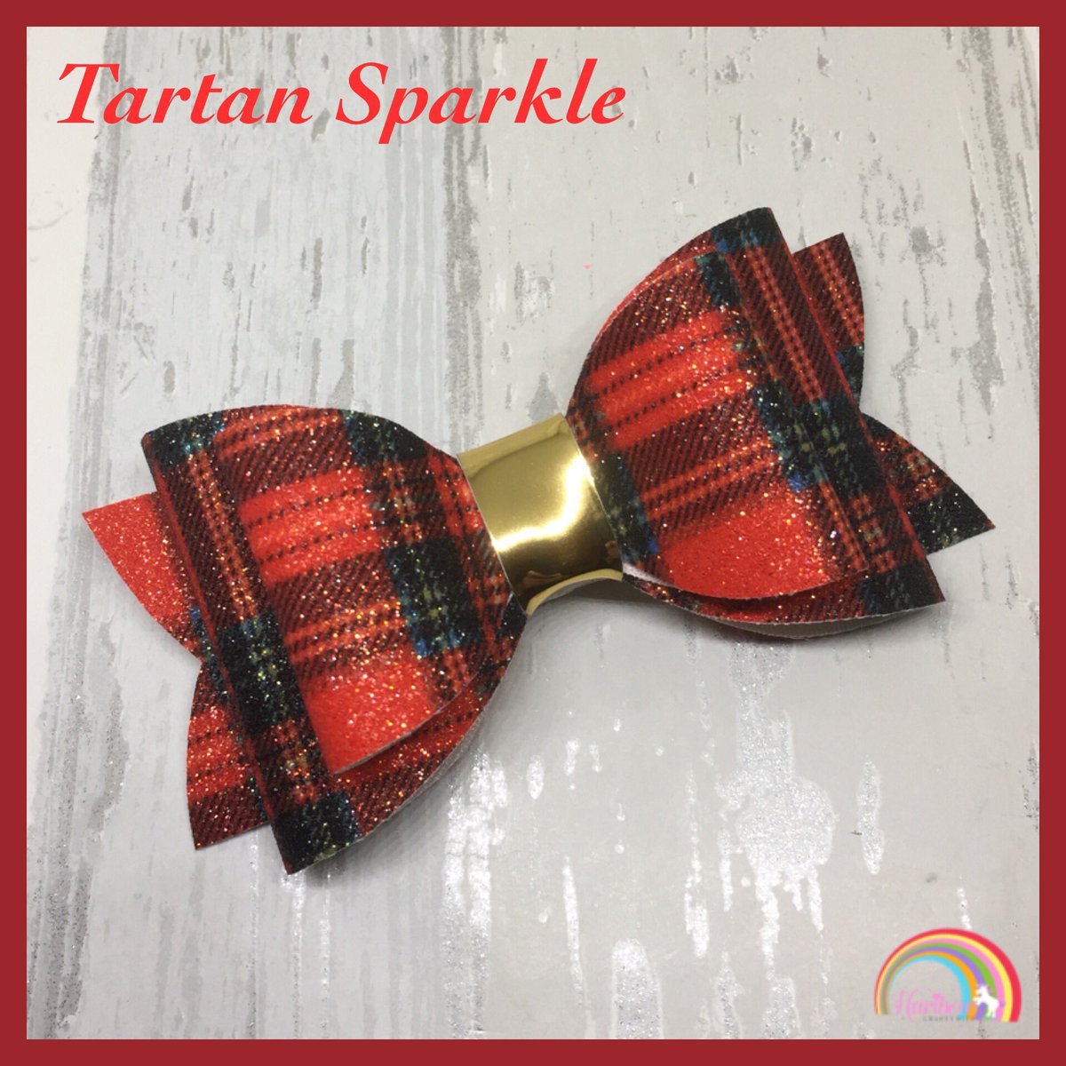 HaribowCB's tweet photo. Tartan fabric with sparkle in it  perfect for winter hair #Christmas #hairbow #handmade #winterhair https://t.co/2TW3nVVQhM