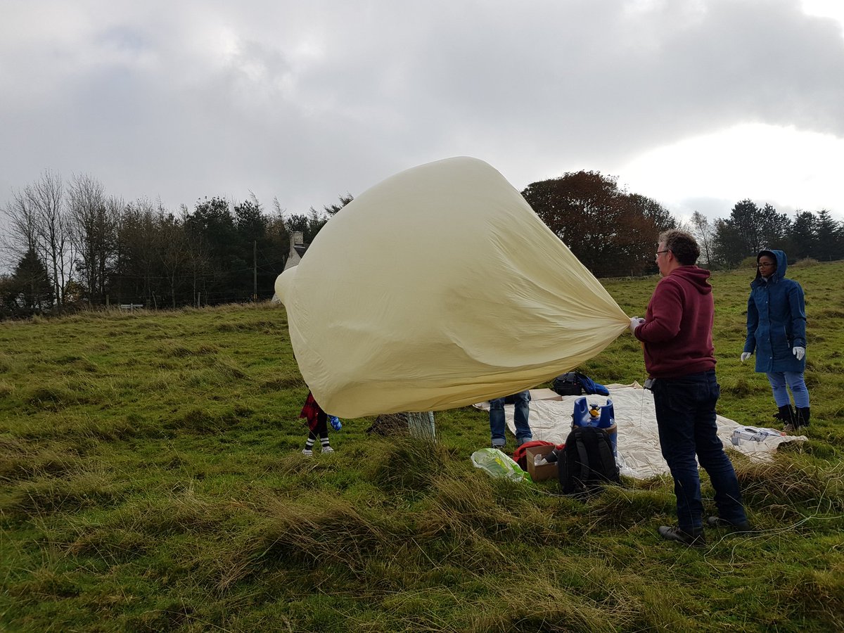 Filling balloon. quite breezy!