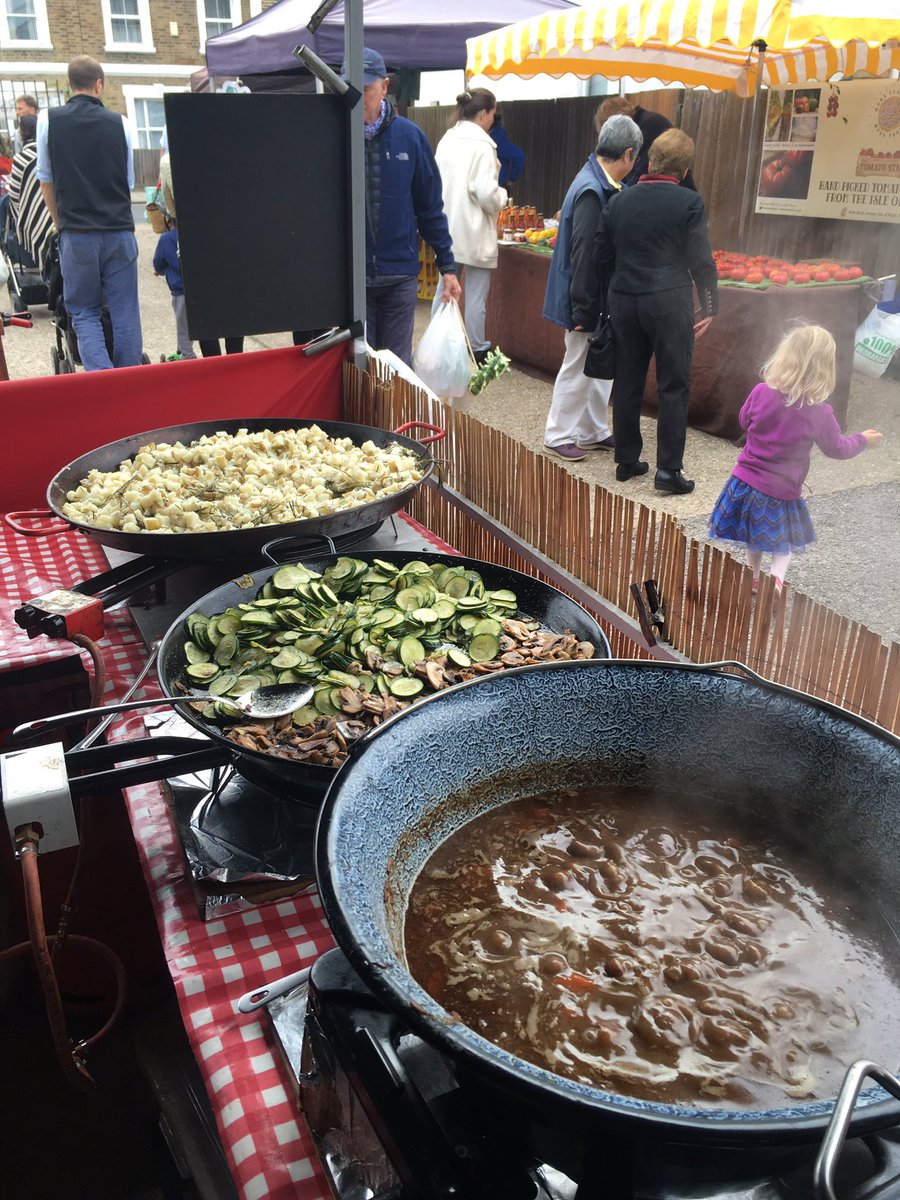 Come for lunch at Teddington!! <a href="/Londonfarmers/">LondonFarmersMarkets</a> #streetfood