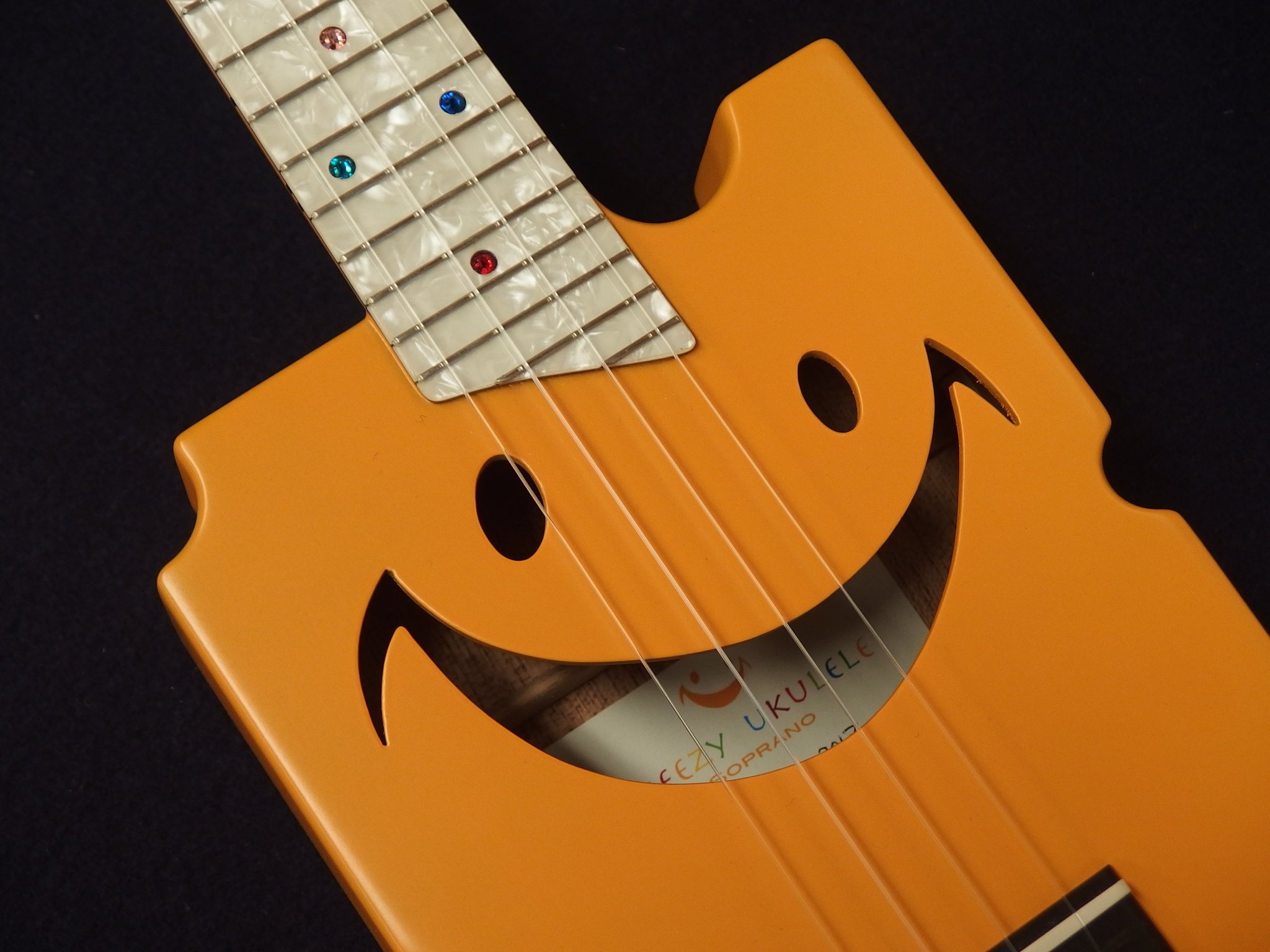 Ukulelelady のりちゃん ブログ更新 日本の個人メーカー石井元 Ishii Gen 氏の製作 Cheezy Ukulele チェダーチーズ色のボディにスマイルのオリジナル デザイン Cheezy Original Mahogany Soprano T Co Hnqgn0kspp T Co Jt6hakiae3 Ukulelelady のりちゃん ブログ更新 日本の個人メーカー石井元 Ishii Gen 氏の製作 Cheezy Ukulele チェダーチーズ色のボディにスマイルのオリジナル デザイン Cheezy Original Mahogany Soprano T Co Hnqgn0kspp T Co Jt6hakiae3