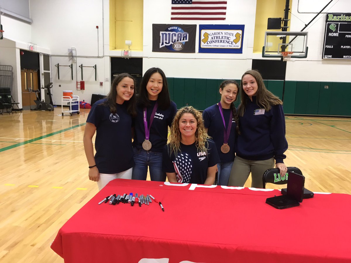 NJ Swim record breakers ceremony. Vivian Zhang, Clarissa Sabin, Isabella Hoie and Teodora Kolarov receive their award from Elizabeth Beisel