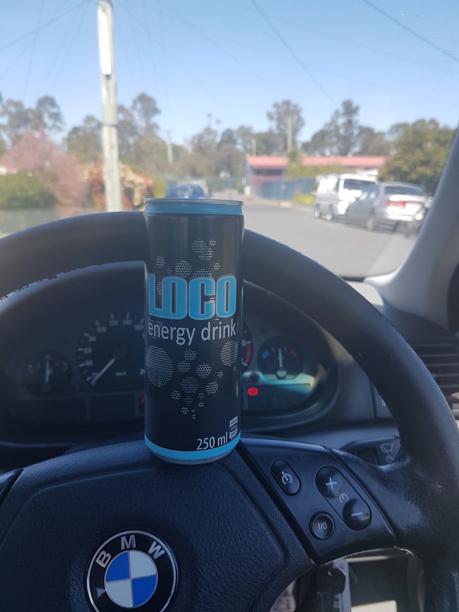 Sgoodman980's tweet photo. @LocoEnergyAU finally found a can in Hobart, Tasmania :)
Beautiful day for it aswell #locoenergy #bringonsummer https://t.co/q8HMKRsmZe
