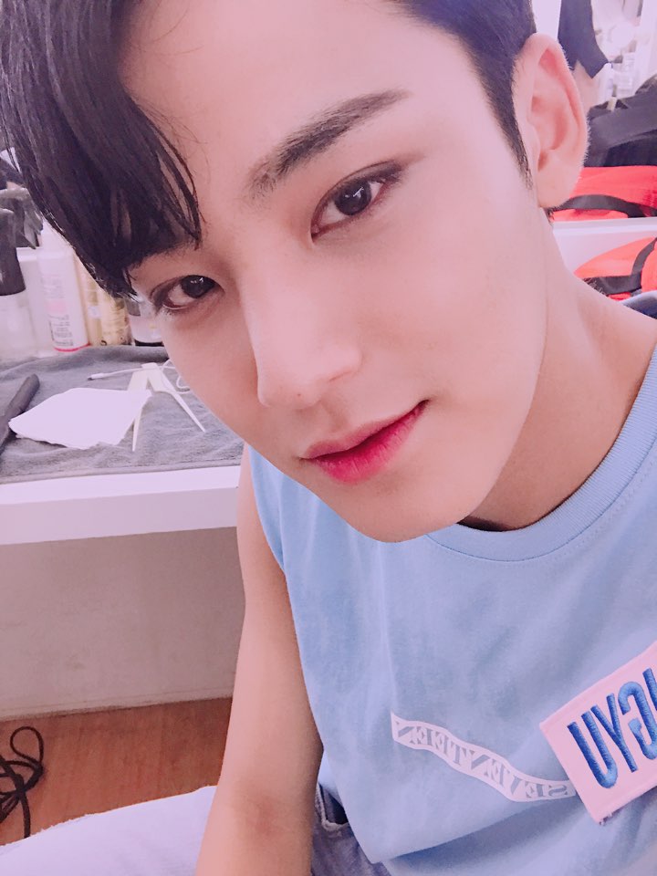 Haeyoung (@hailimez) on Twitter photo 