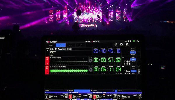 BenminusE's tweet photo. Vielleicht sollte ich mir doch #Pioneer #CDJs zulegen. https://t.co/XOvkHN3Rr5 https://t.co/PoboCCuwpX