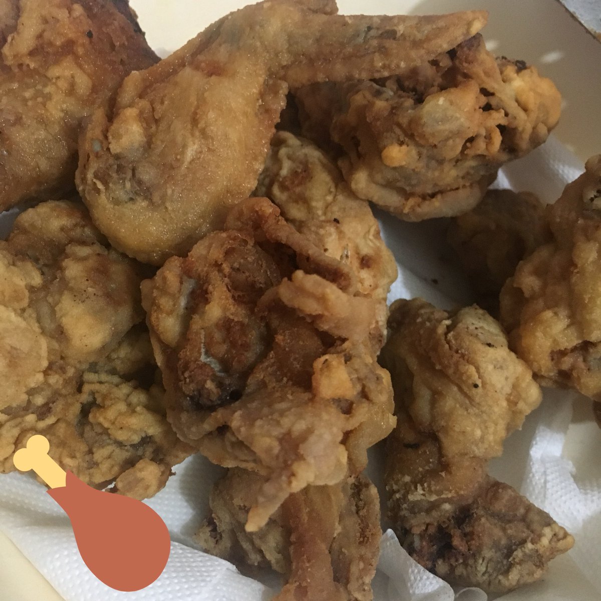 qtmarie15's tweet photo. Cooked 🍝carbonara and fried chicken.🍗Happy Birthday to me! 😅 #Dogap #Bwisit https://t.co/is11s11TFI
