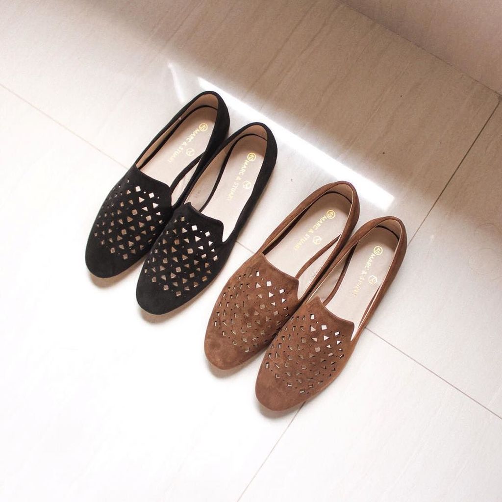 MarcandStuart's tweet photo. Perfect in every way: our newest Faux Suede Slip On available in Black and Brown #marcandstuart
⠀⠀⠀
https://t.co/KvOoXc0U71 https://t.co/zfSQOMnV6f