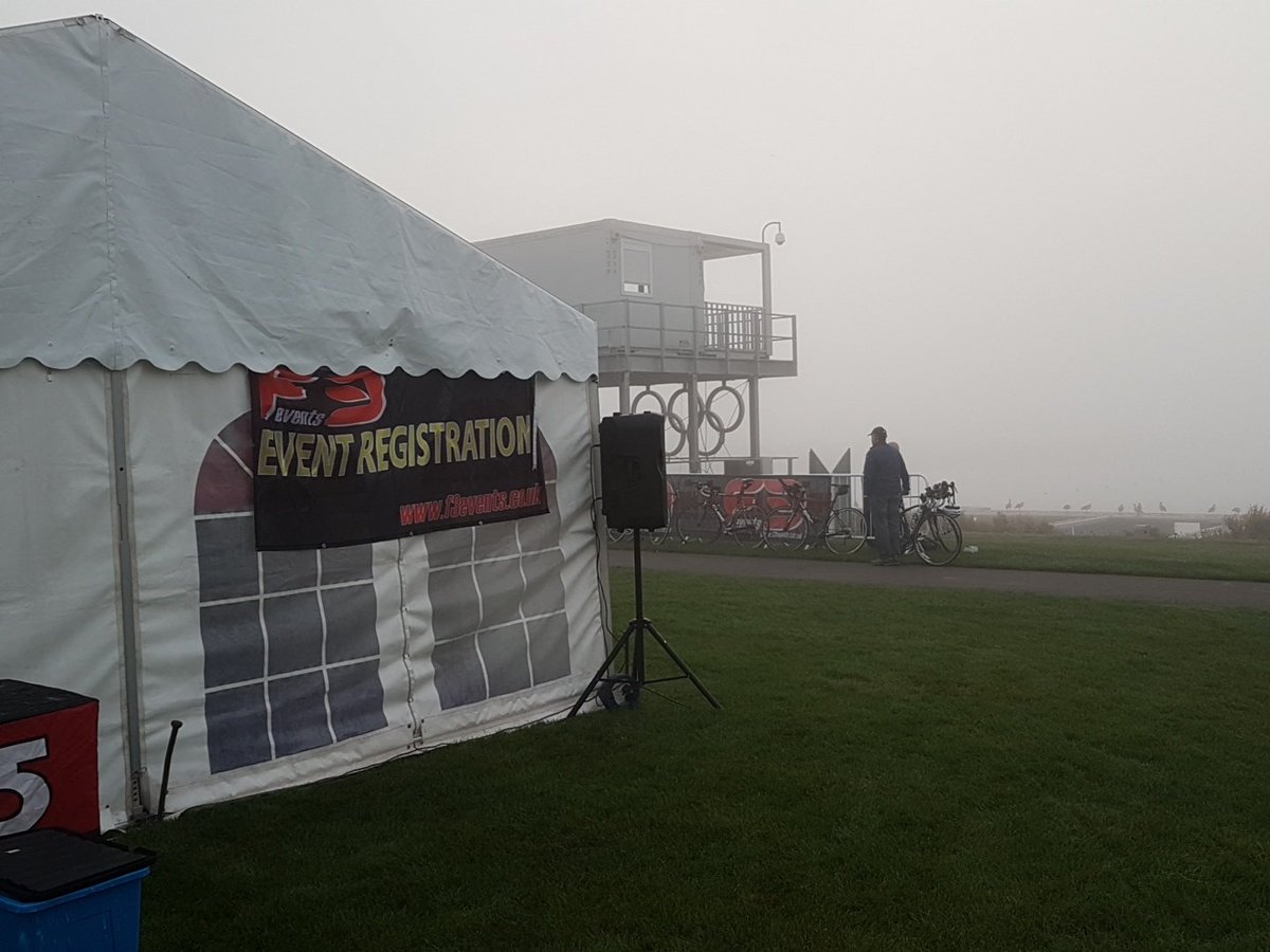 TherapistTony's tweet photo. #dorneylake early morning fog greeting all for athletes @F3_Events Windsor Autumn Duathlon. Sun will be out! https://t.co/1VgIGiorOI