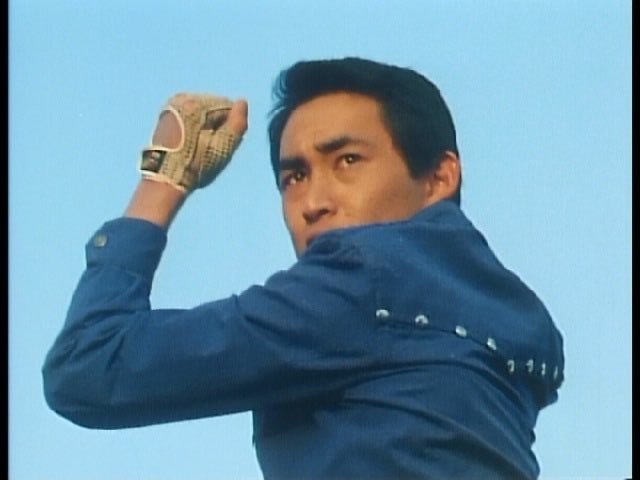 リー 特撮野郎 訂正 先のはシャリバンの赤射だったんで改めて 蒸血 焼結 いつもこうナイトローグの無駄な変身ポーズを想像してしまうメタルヒーローひよっこ俺氏である 宇宙刑事シャイダー Nitiasa T Co 9wwuv2dcic Twitter