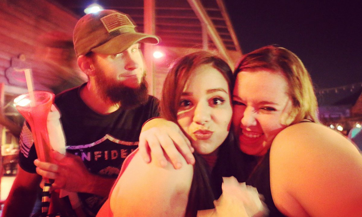 OfficiallyLTTP's tweet photo. Ran into some old friends at @NFOldTucson.
Friends that slay together, stay together.
#NightFallAZ #oldtucson #nightfalloldtucson https://t.co/wZ62y68JDz
