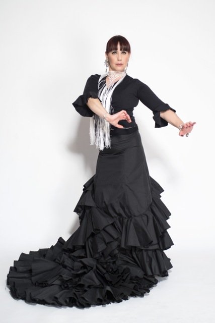 danza_milano's tweet photo. Oggi alle 15 si balla Flamenco, coreografia con manton! https://t.co/8oi567DCsR