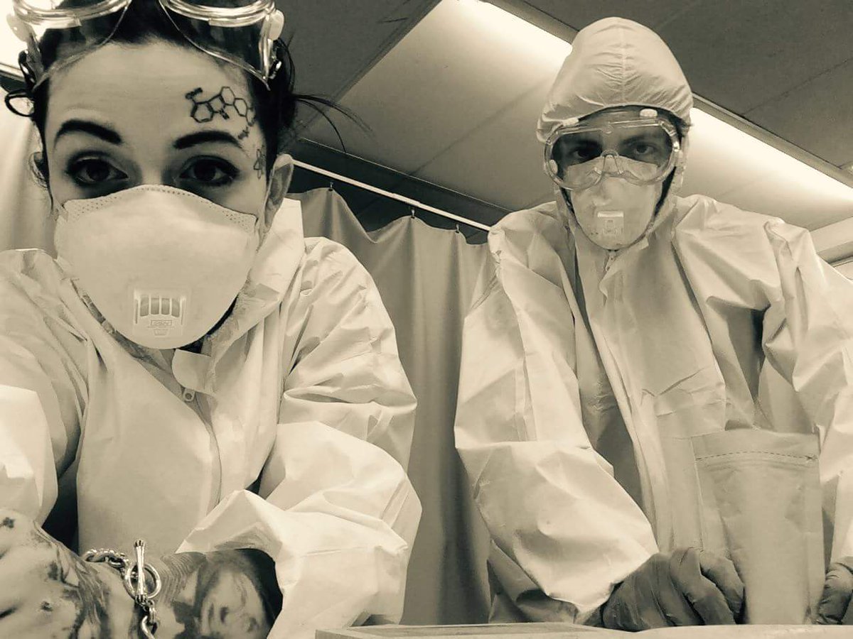 CleanKratom's tweet photo. In the lab! https://t.co/pw2M1msZoI